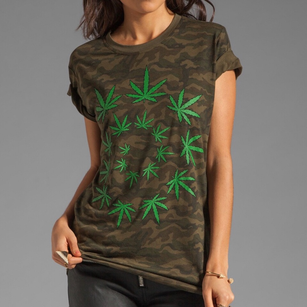 Unif Weed Spiral Tee Top